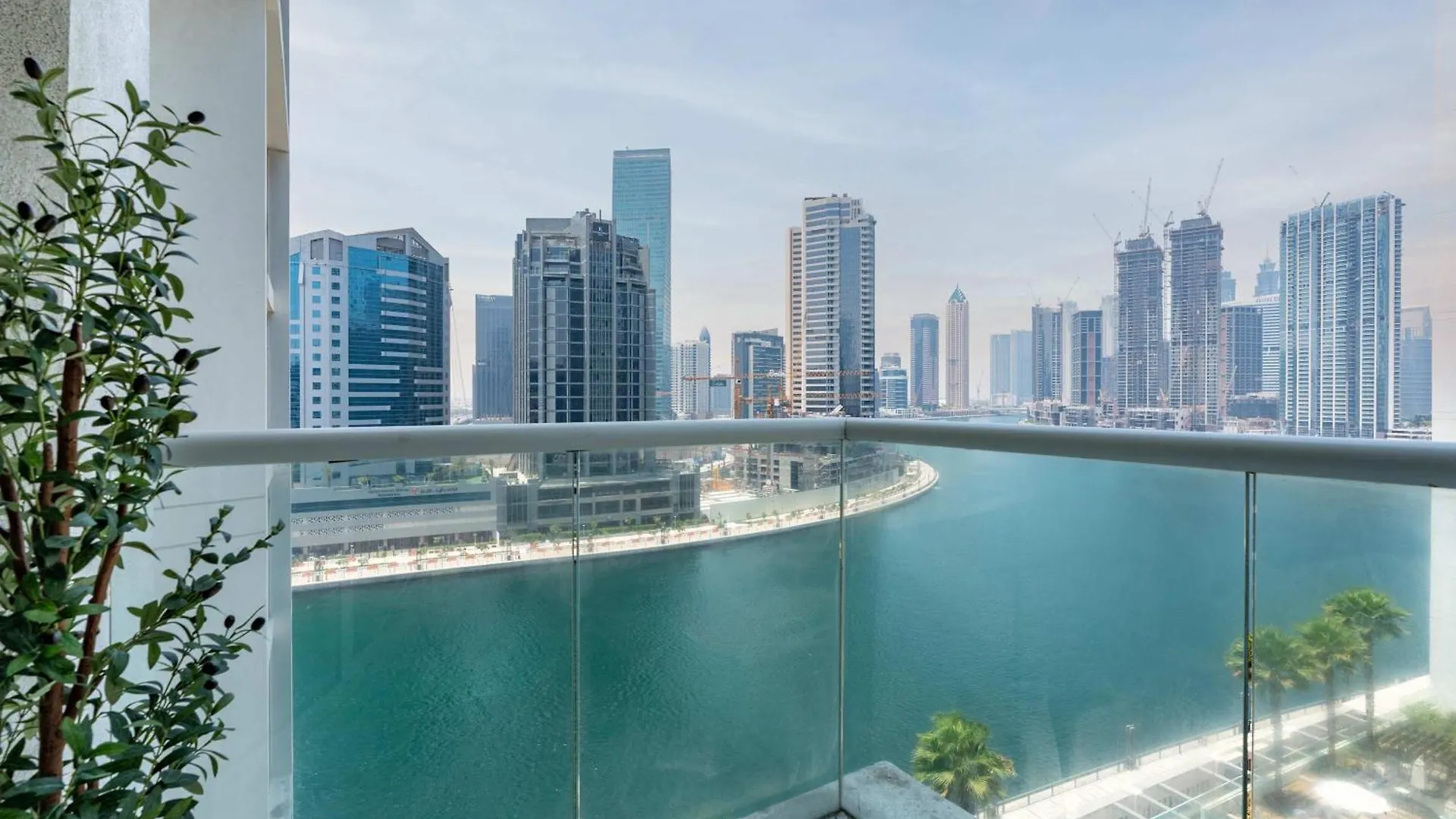 Luxury Canal-View Studio Dubai 0*,